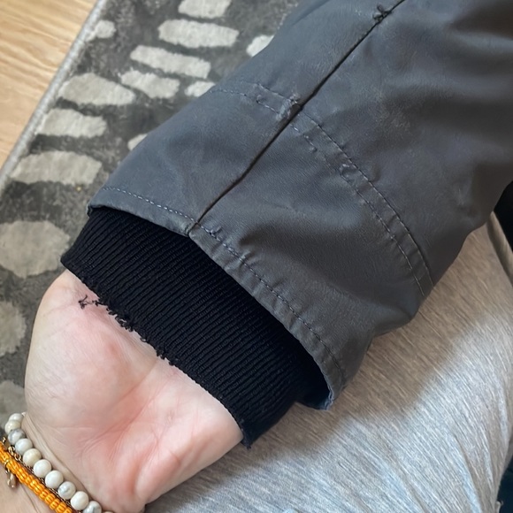 Mens Canada goose jacket size Medium - Picture 3 of 8